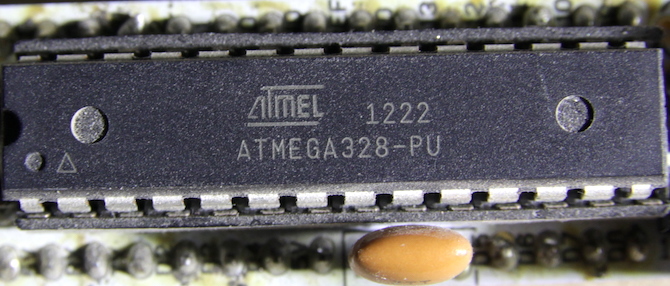 EEPROM מקרוב