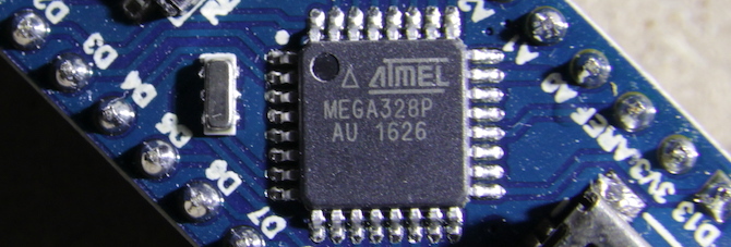 EEPROM מקרוב