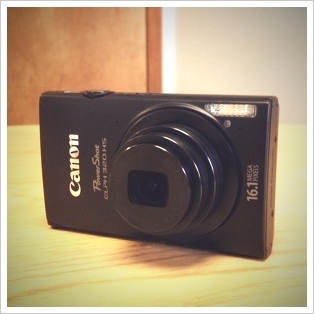 סקירה של Canon PowerShot ELPH 320 HS וסקירה בגידה של Canon PowerShot ELF 320